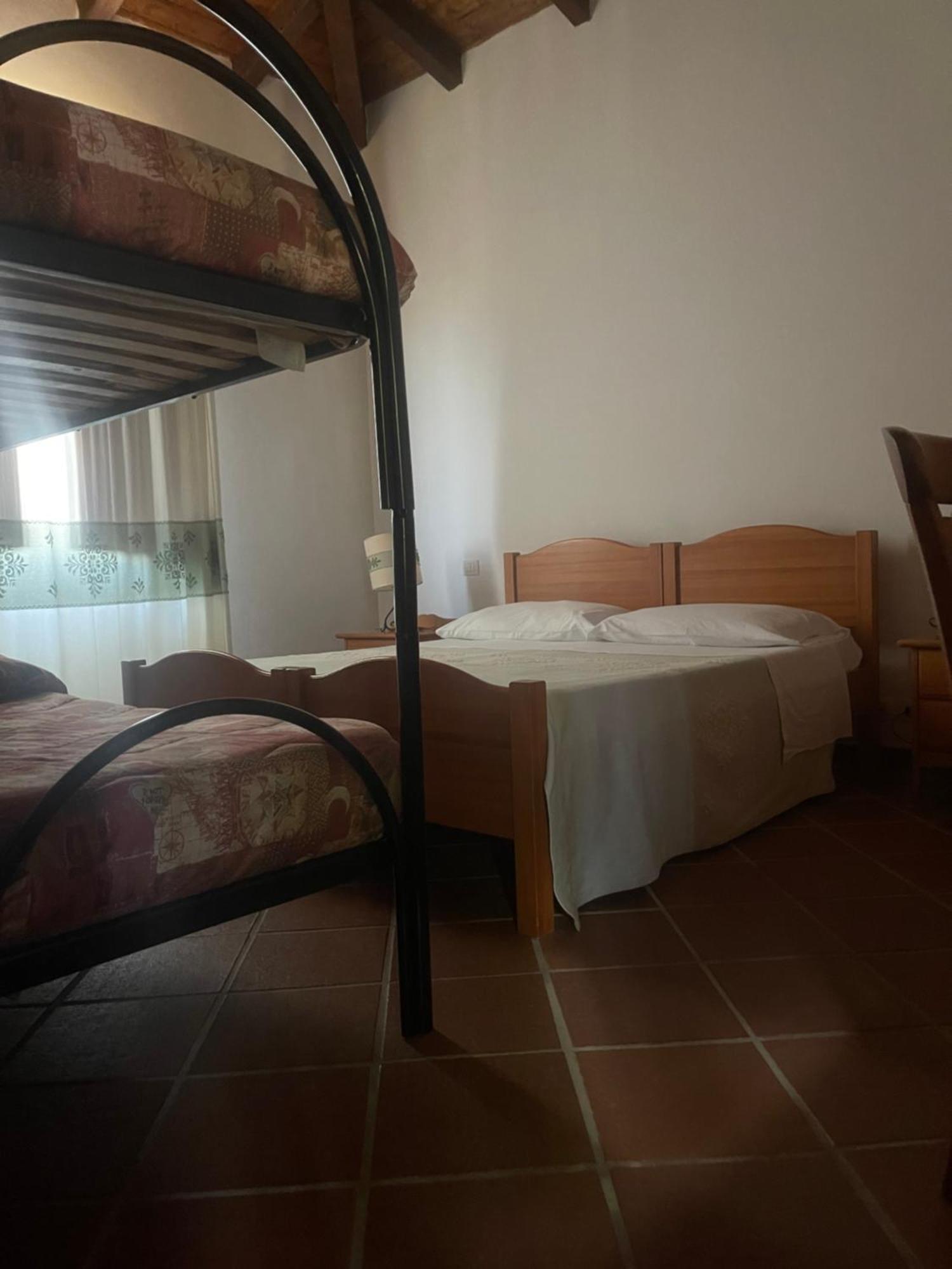 Hotel Su Nuraxi Barùmini Extérieur photo