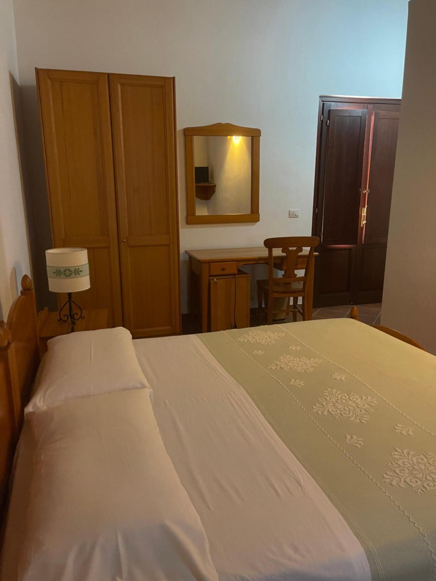 Hotel Su Nuraxi Barùmini Extérieur photo